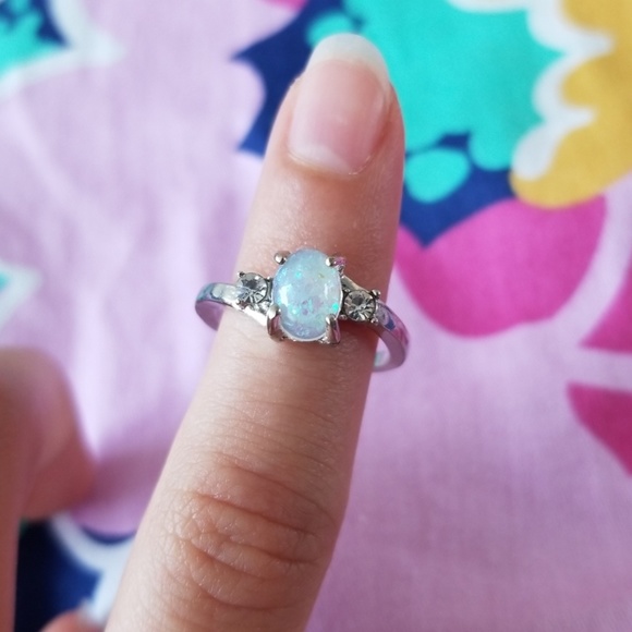 Unique 3 Stone Opal Moonstone Ring - Picture 3 of 4